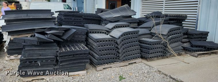 image for item JO9412 (7) pallets of playground mats