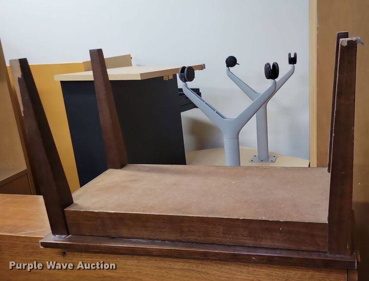 image for item JO9420 Yamaha piano