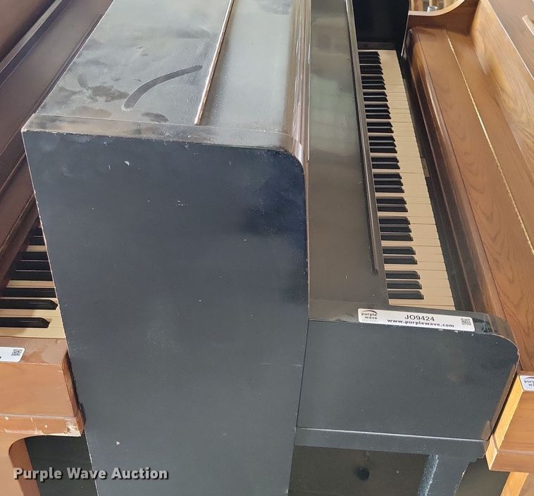 image for item JO9424 Kawai piano