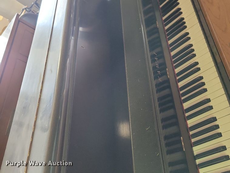 image for item JO9424 Kawai piano