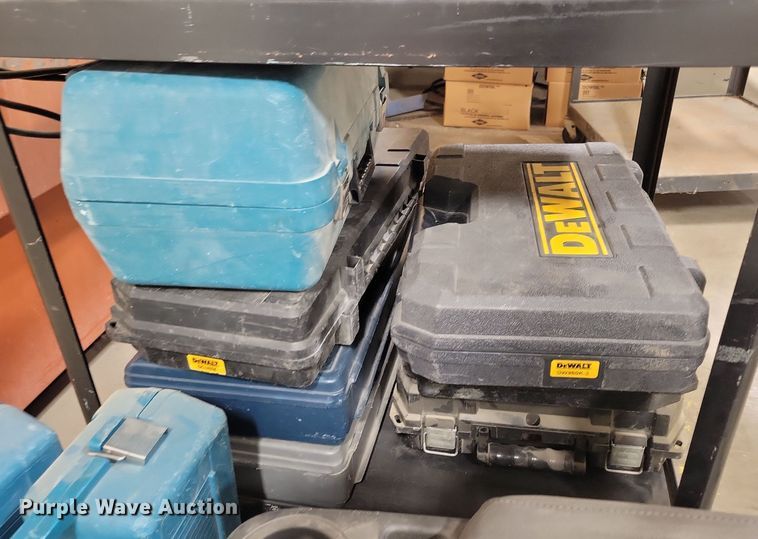 image for item JO9438 Tools