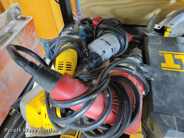 image for item JO9438 Tools