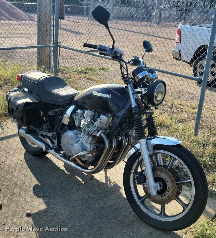 image for item JO9452 1983 Kawasaki 1100 LTD motorcycle