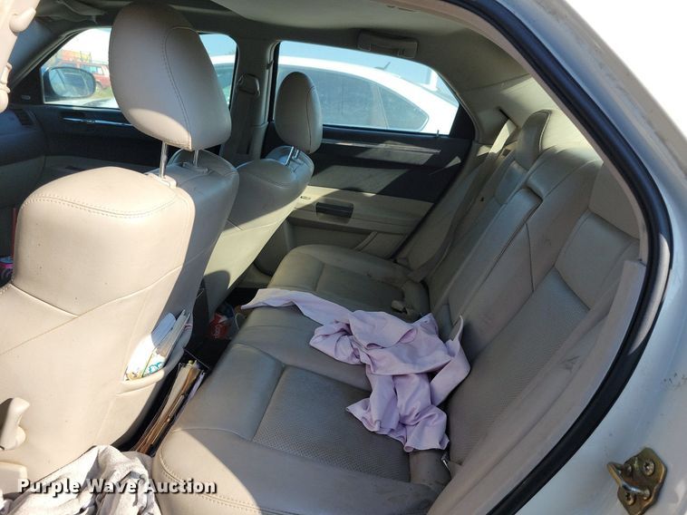 image for item JO9456 2006 Chrysler 300 