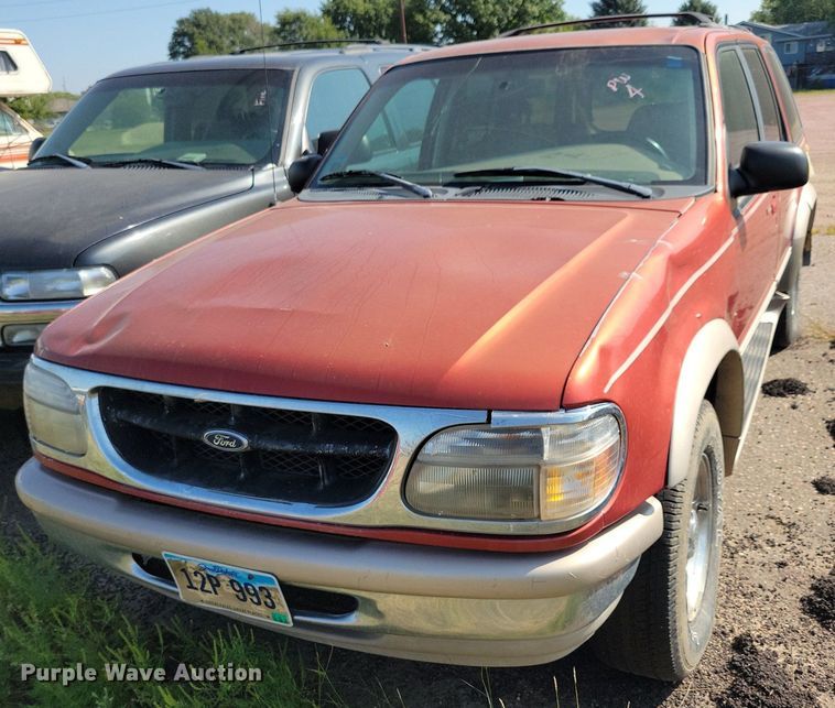 image for item JO9457 1998 Ford Explorer Eddie Bauer SUV