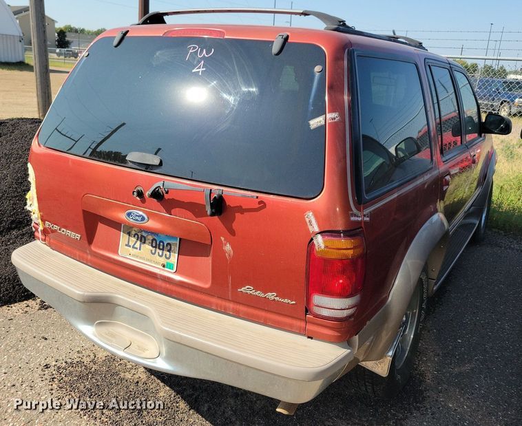 image for item JO9457 1998 Ford Explorer Eddie Bauer SUV