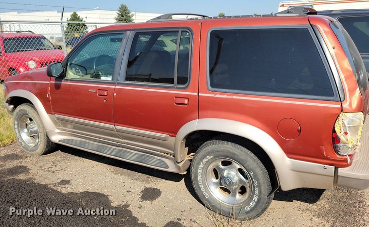 image for item JO9457 1998 Ford Explorer Eddie Bauer SUV