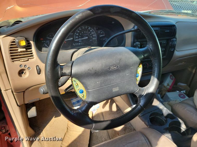 image for item JO9457 1998 Ford Explorer Eddie Bauer SUV