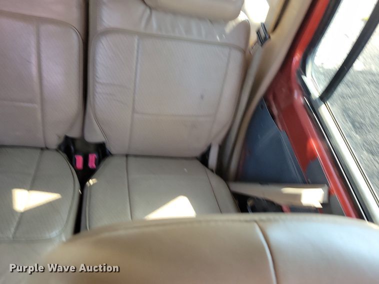 image for item JO9457 1998 Ford Explorer Eddie Bauer SUV