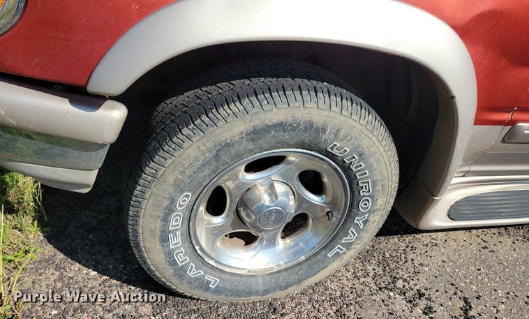 image for item JO9457 1998 Ford Explorer Eddie Bauer SUV