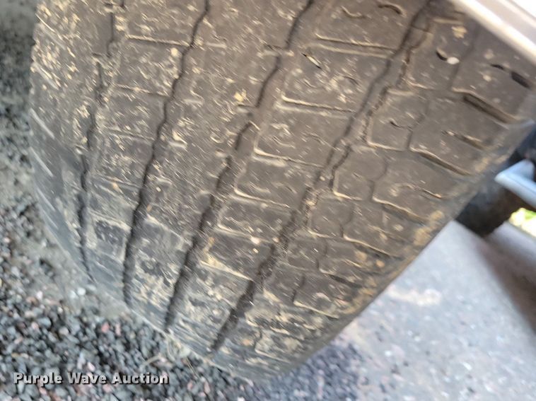 image for item JO9457 1998 Ford Explorer Eddie Bauer SUV