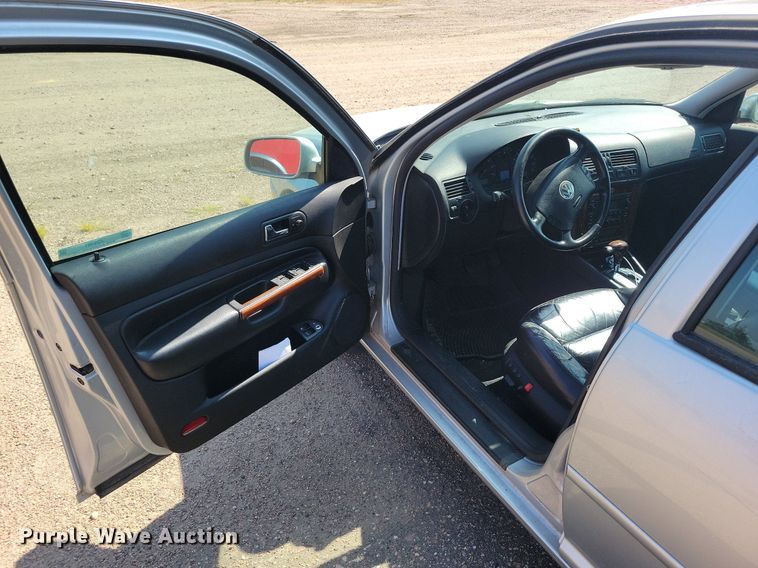 image for item JO9461 2003 Volkswagen Jetta 