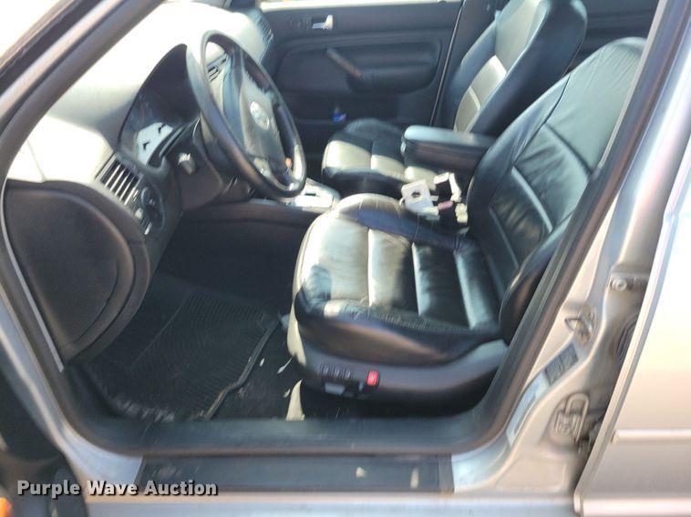 image for item JO9461 2003 Volkswagen Jetta 