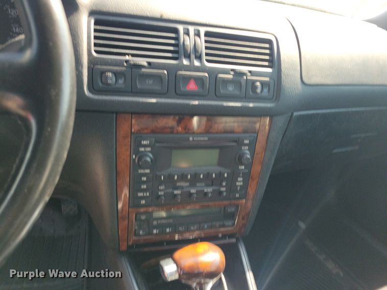 image for item JO9461 2003 Volkswagen Jetta 