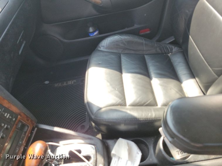 image for item JO9461 2003 Volkswagen Jetta 