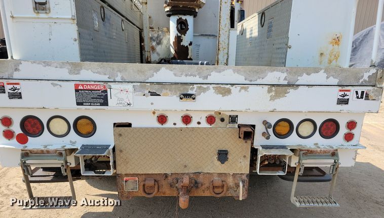 image for item JO9462 2012 International DuraStar 4400 bucket truck