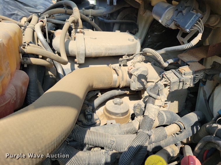 image for item JO9462 2012 International DuraStar 4400 bucket truck