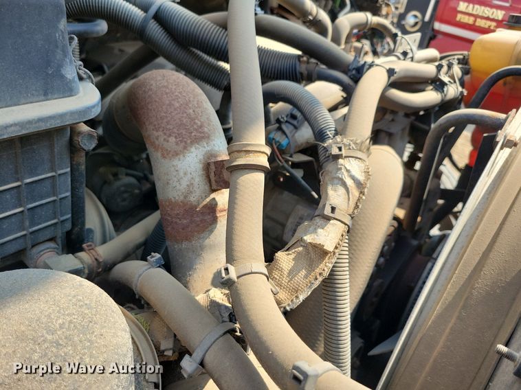 image for item JO9462 2012 International DuraStar 4400 bucket truck