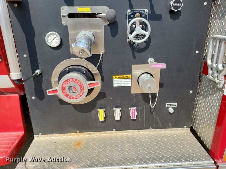 image for item JO9463 1983 Chevrolet  C60 pumper fire truck