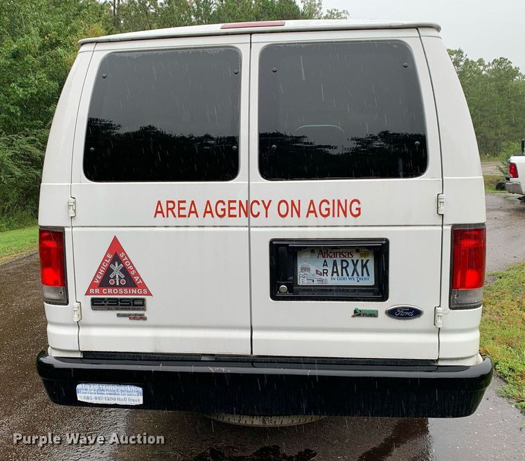 image for item JT9780 2014 Ford Econoline E350 Super Duty XL van