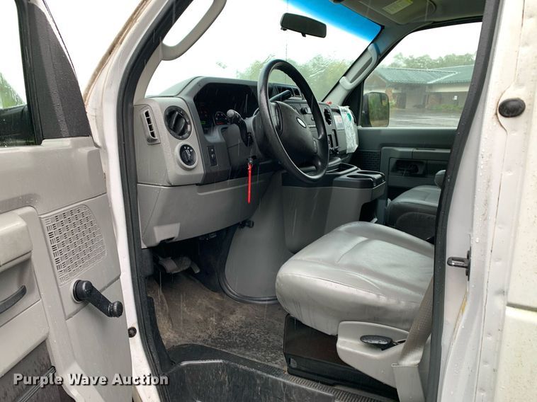 image for item JT9780 2014 Ford Econoline E350 Super Duty XL van