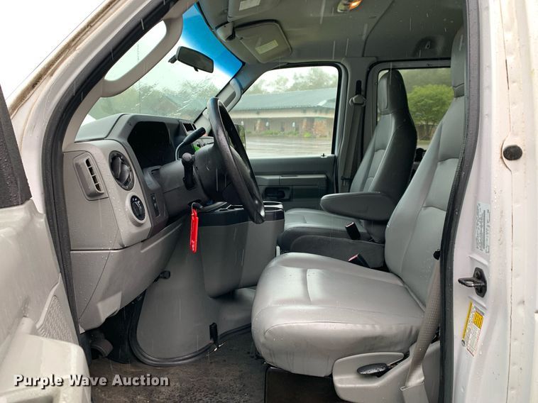 image for item JT9780 2014 Ford Econoline E350 Super Duty XL van