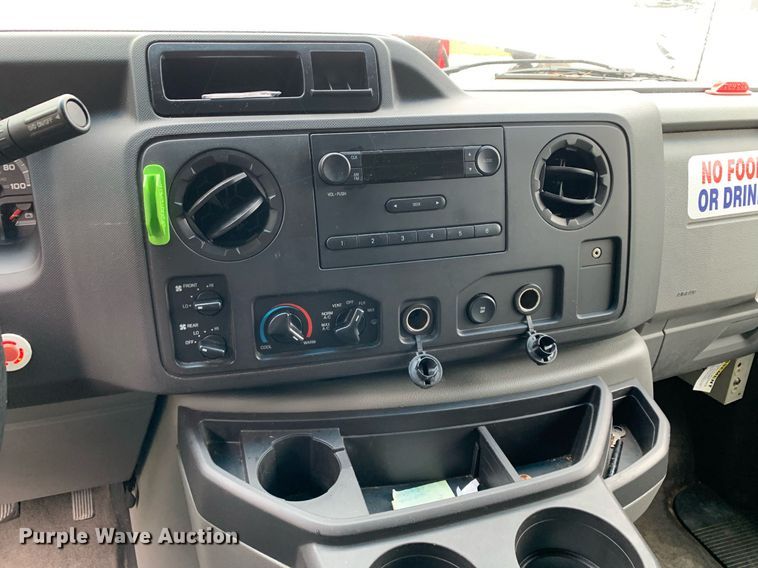 image for item JT9780 2014 Ford Econoline E350 Super Duty XL van