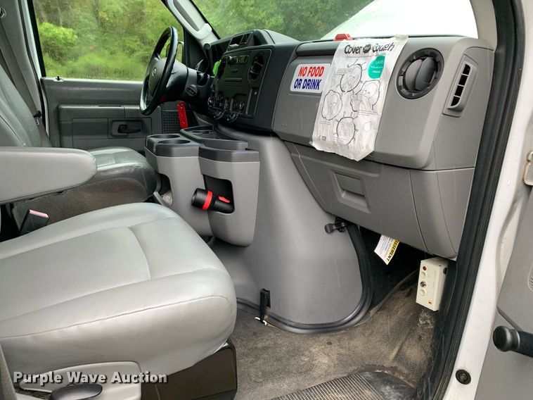 image for item JT9780 2014 Ford Econoline E350 Super Duty XL van