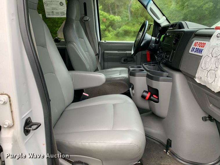 image for item JT9780 2014 Ford Econoline E350 Super Duty XL van