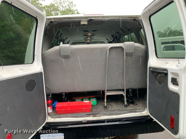 image for item JT9780 2014 Ford Econoline E350 Super Duty XL van