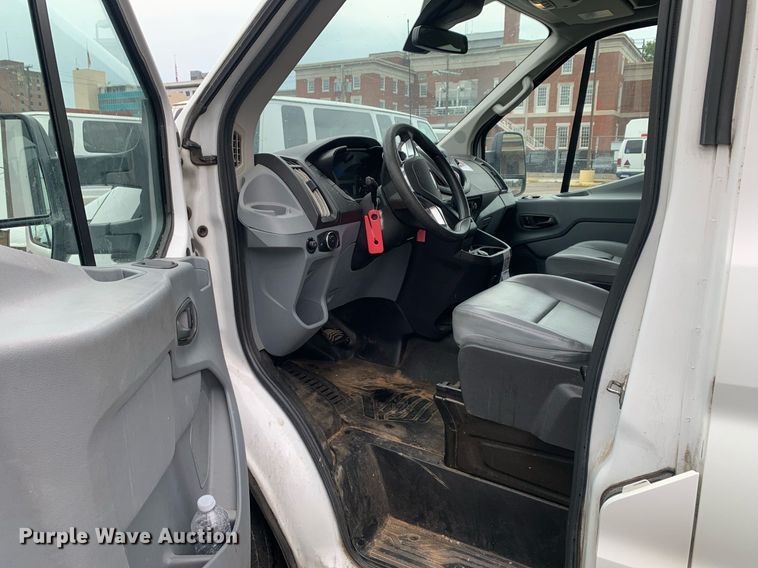 image for item JT9783 2017 Ford  Transit 350 van