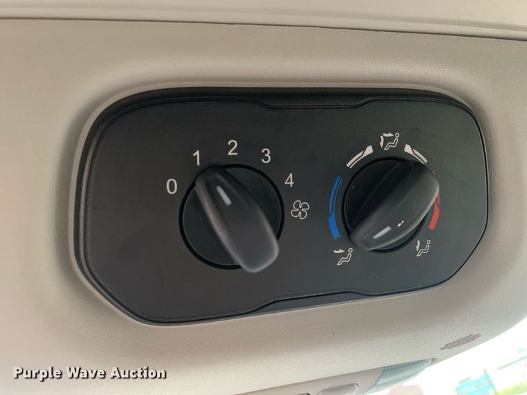 image for item JT9783 2017 Ford  Transit 350 van