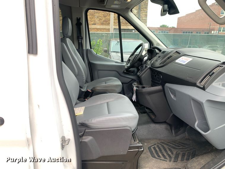 image for item JT9783 2017 Ford  Transit 350 van