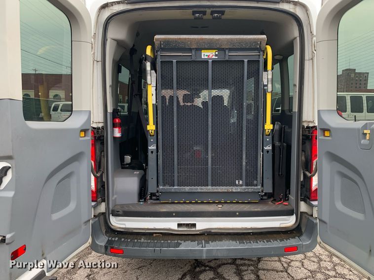 image for item JT9783 2017 Ford  Transit 350 van