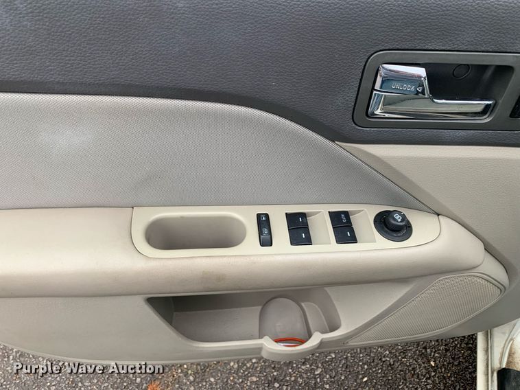 image for item JT9787 2010 Ford Fusion 