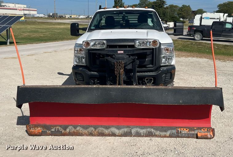 image for item LC9162 2014 Ford F350 Super Duty XL flatbed pickup truck