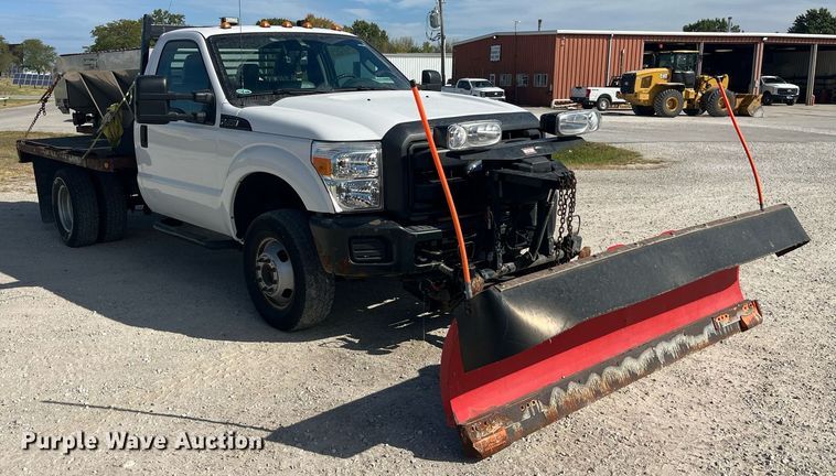 image for item LC9162 2014 Ford F350 Super Duty XL flatbed pickup truck