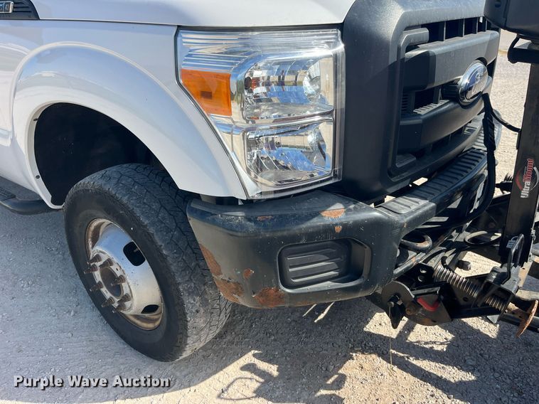 image for item LC9162 2014 Ford F350 Super Duty XL flatbed pickup truck