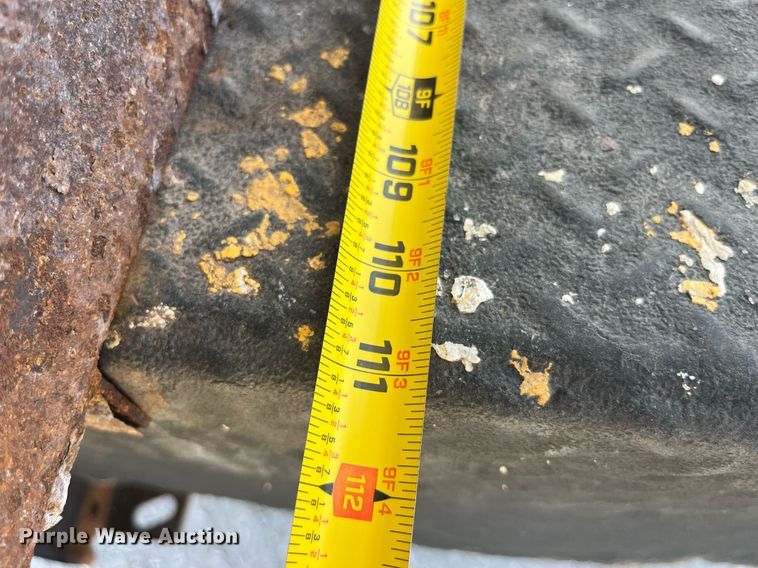 image for item LC9162 2014 Ford F350 Super Duty XL flatbed pickup truck