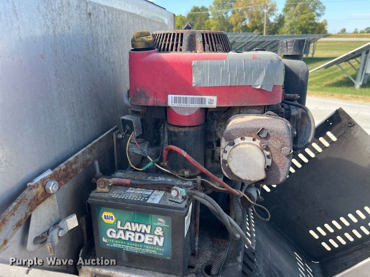 image for item LC9162 2014 Ford F350 Super Duty XL flatbed pickup truck