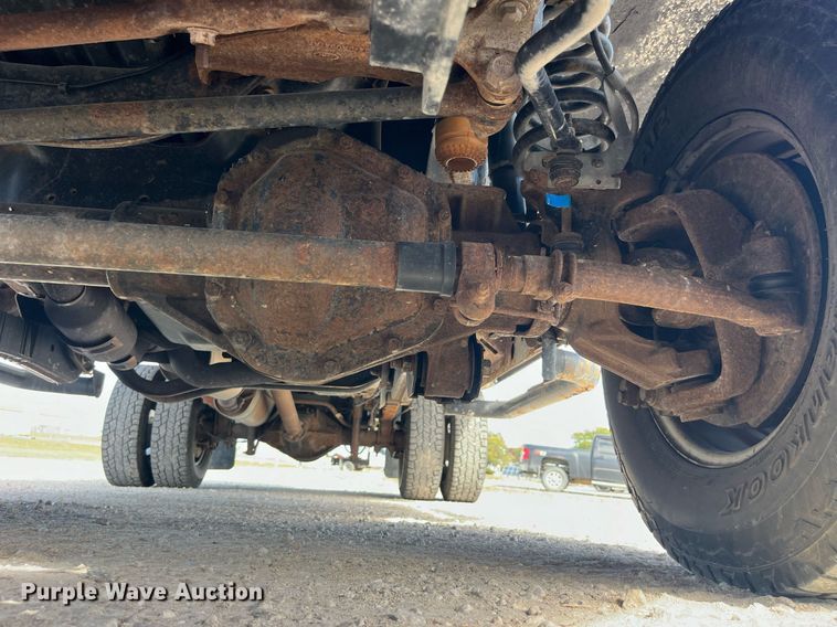 image for item LC9162 2014 Ford F350 Super Duty XL flatbed pickup truck