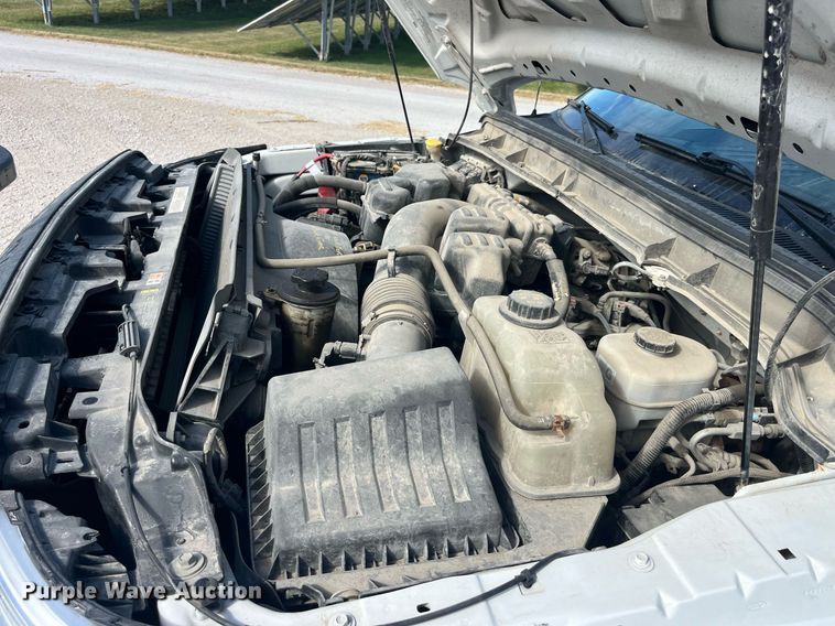 image for item LC9162 2014 Ford F350 Super Duty XL flatbed pickup truck