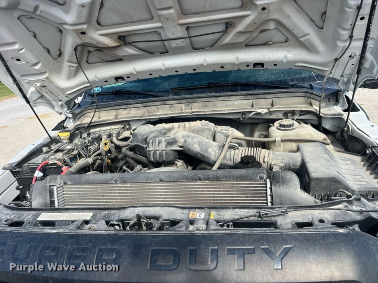 image for item LC9162 2014 Ford F350 Super Duty XL flatbed pickup truck