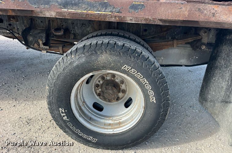 image for item LC9162 2014 Ford F350 Super Duty XL flatbed pickup truck