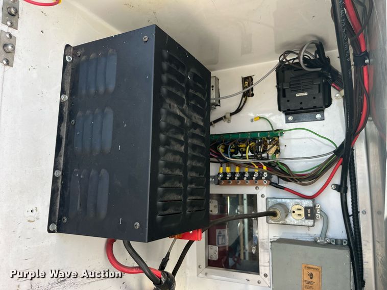 image for item LC9163 1993 Ford E350 ambulance