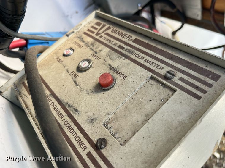 image for item LC9163 1993 Ford E350 ambulance