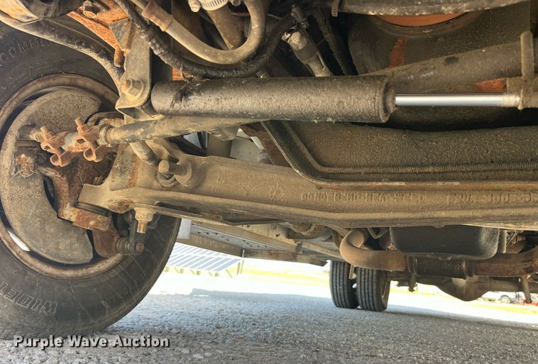 image for item LC9163 1993 Ford E350 ambulance