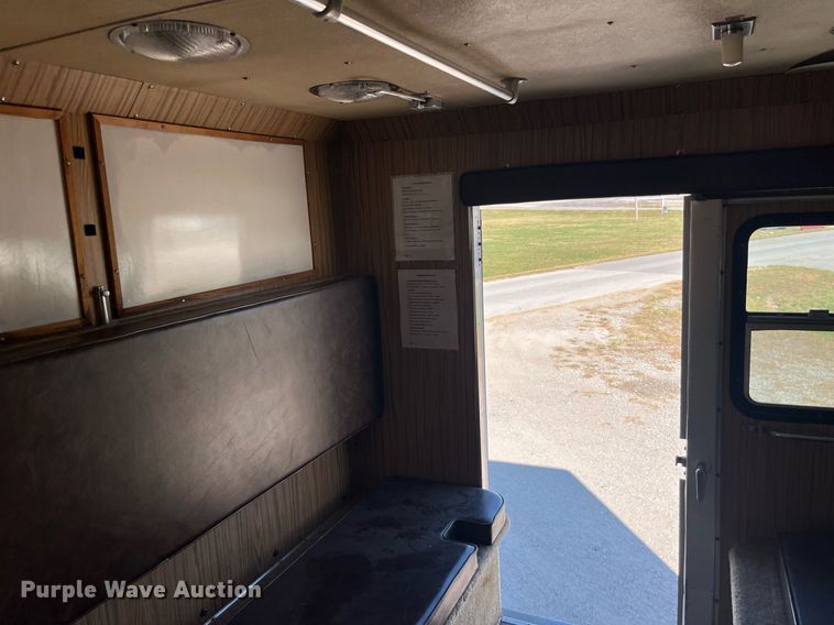 image for item LC9163 1993 Ford E350 ambulance