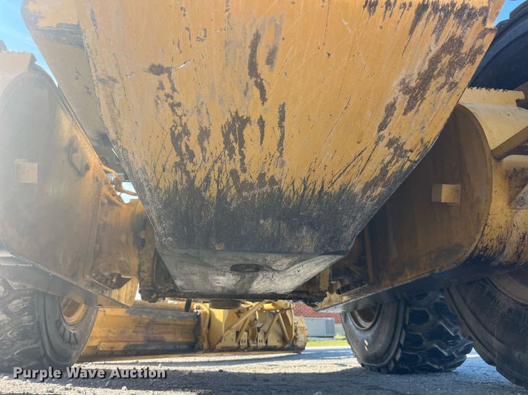 image for item LC9186 2007 Caterpillar  140H VHP motor grader