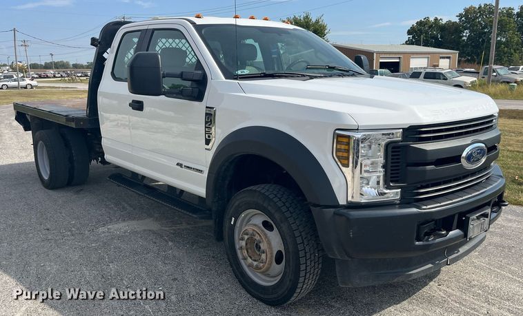 image for item LC9188 2018 Ford F450 Super Duty XL SuperCab flatbed truck